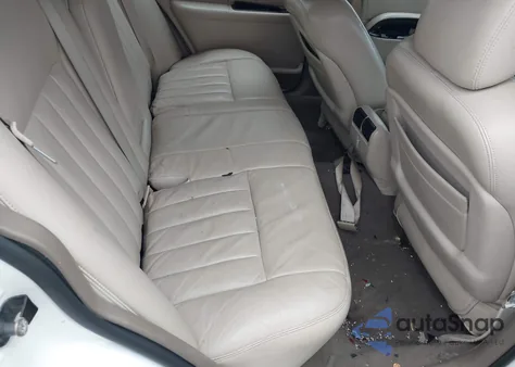 2003 Lincoln Town Car Executive из США, поврежденный, VIN 1LNHM81W83Y648227